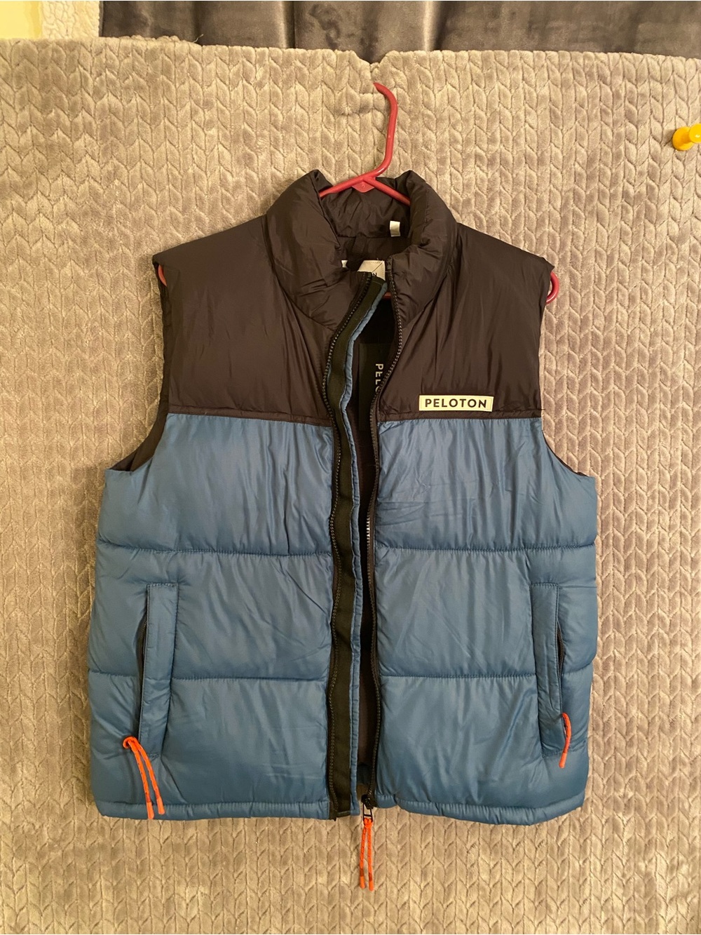 Peloton Womens Two-Tone Blue & Black Puffer Vest
